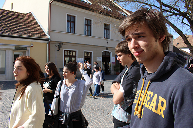 %_tempFileNameIMG_1640%