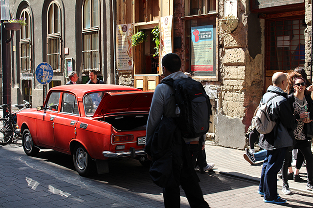 %_tempFileNameIMG_2001%